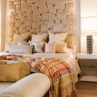 장식 패널이 있는 침실 14제곱미터