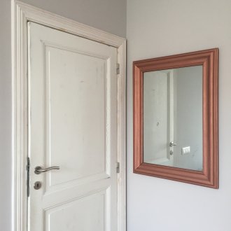 Медна рамка за огледало