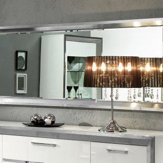 Сребърна рамка за огледало