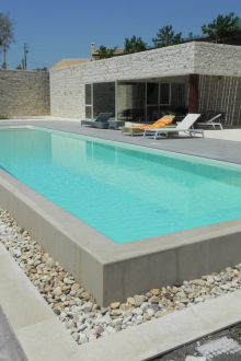 Бетонен басейн