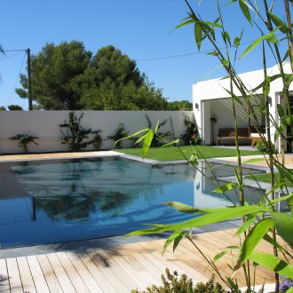 Външен басейн