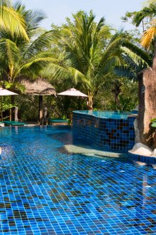 Басейн с плочки