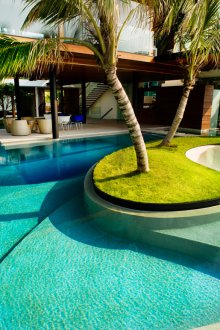 Многоетажен басейн