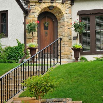 Дизайн на вход за частна къща