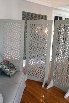 Ажурен екран в хола