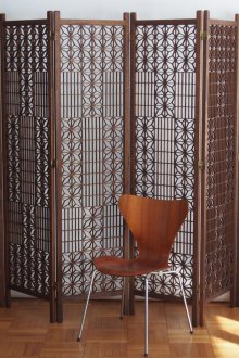 Екран в ретро стил