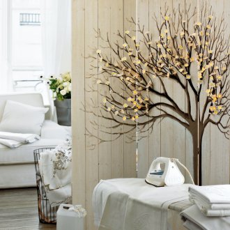 Екран с дърво с рисунка