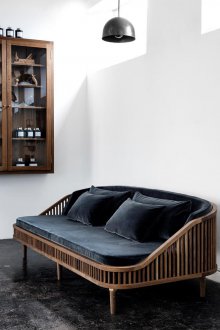 Кафяви мека мебел