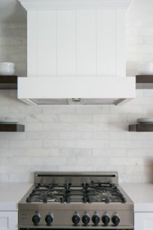 Кухня с рафтове венге