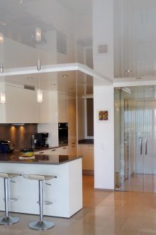 Таван за полилей за опънат таван