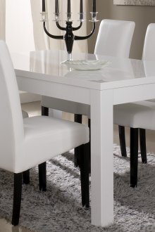 Mesa de comedor blanca brillante