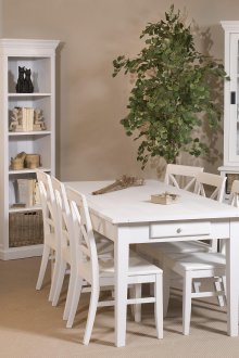 Бяла маса за хранене в стил Прованс