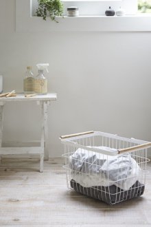 Keranjang cucian logam