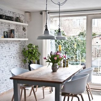 Тапет под тухла в частна къща