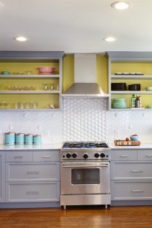 Местоположението на хладилника в ниша в кухнята