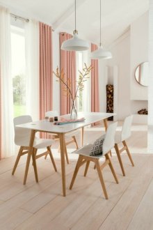 Розови завеси в интериора