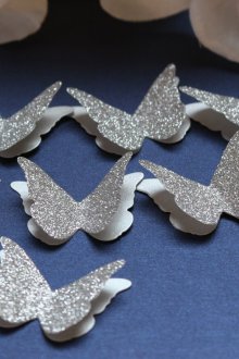 Сребърни пеперуди за декор
