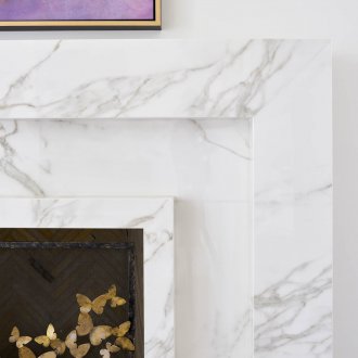 Златни пеперуди за декор на камина