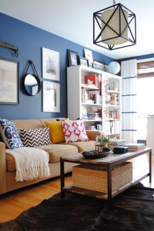 Снимки в бяла рамка в интериора