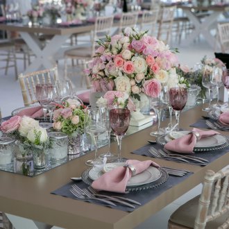 Настройка на сватбена маса