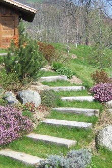 정원의 계단 장식 아이디어