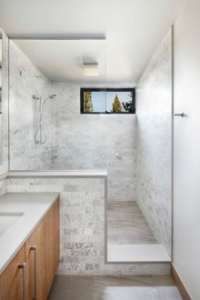 Душ без разделител с преграда