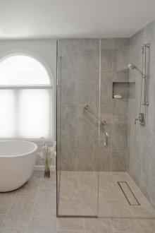 Дизайн на душ без тиган със скрит дренаж