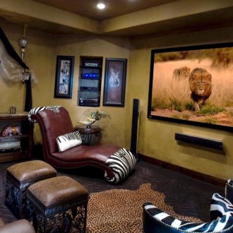 Печатен килим в африкански интериор