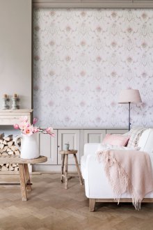 Бледо розов тапет за хола