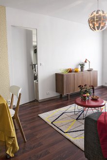 Жълт тапет за хола