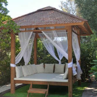 Беседка с диван