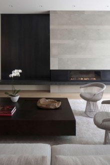 Светлосив килим в минималистичен интериор