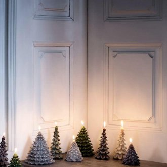 Декориране на врата със свещи