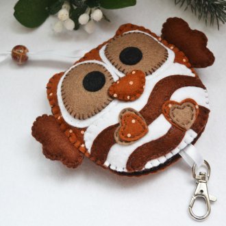 Дърпа от филц като подарък за новата година