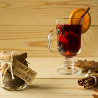 Комплект за греяно вино като подарък за новата година