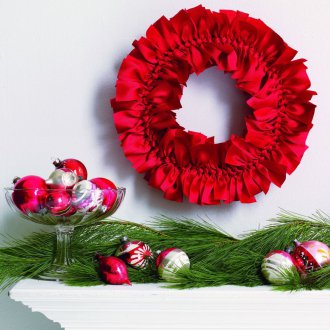 Коледен венец от лъкове