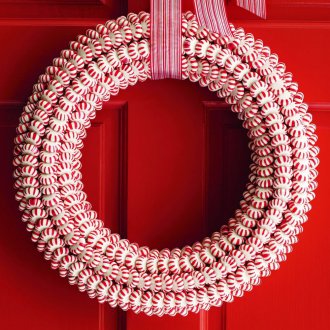 Коледен венец от сладкиши