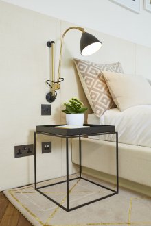 Изход за стена