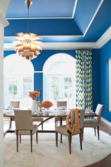 Синя всекидневна в стил Арт Нуво