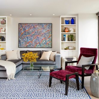 Бургундски шезлонг в интериора