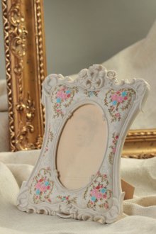 Порцеланова рамка