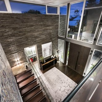 Антре в частна къща в стил Арт Нуво