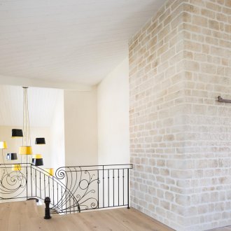 Декоративен камък на стената