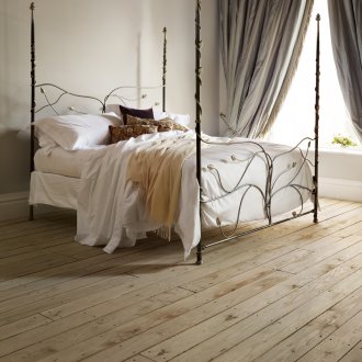 Легло от ковано желязо с четири плаката