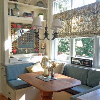 Кухня със селски диван