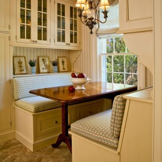 Кухня с два дивана