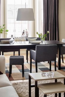 Трапезария с диван