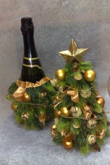 Шампанско коледно дърво