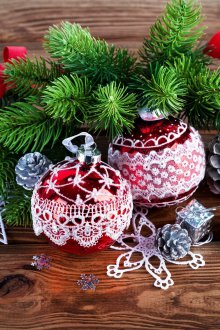 Занаяти от коледни топки