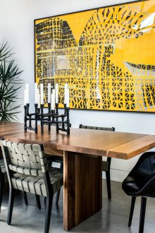 Драцена в трапезарията